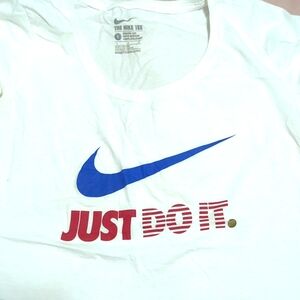 L Nike Shirt